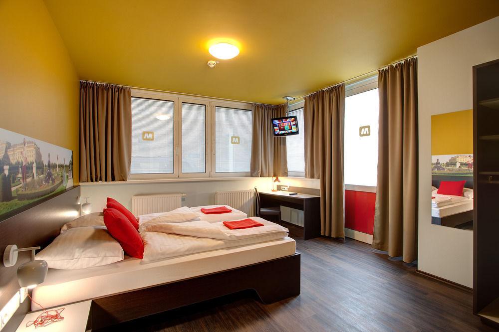 Meininger Hotel Wien Downtown Sissi Esterno foto