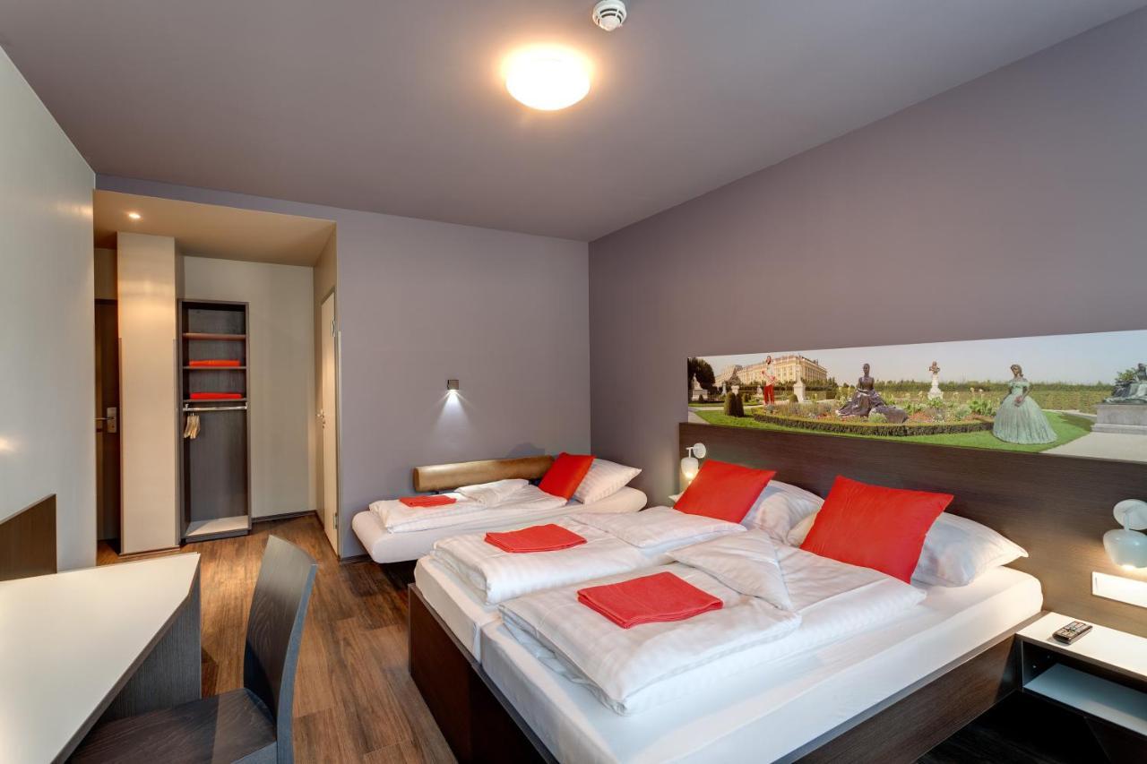 Meininger Hotel Wien Downtown Sissi Esterno foto